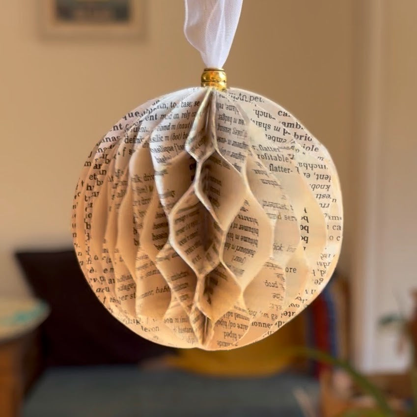 PAPER BAUBLES WORKSHOP: A Christmas Social with Stitching Peggy